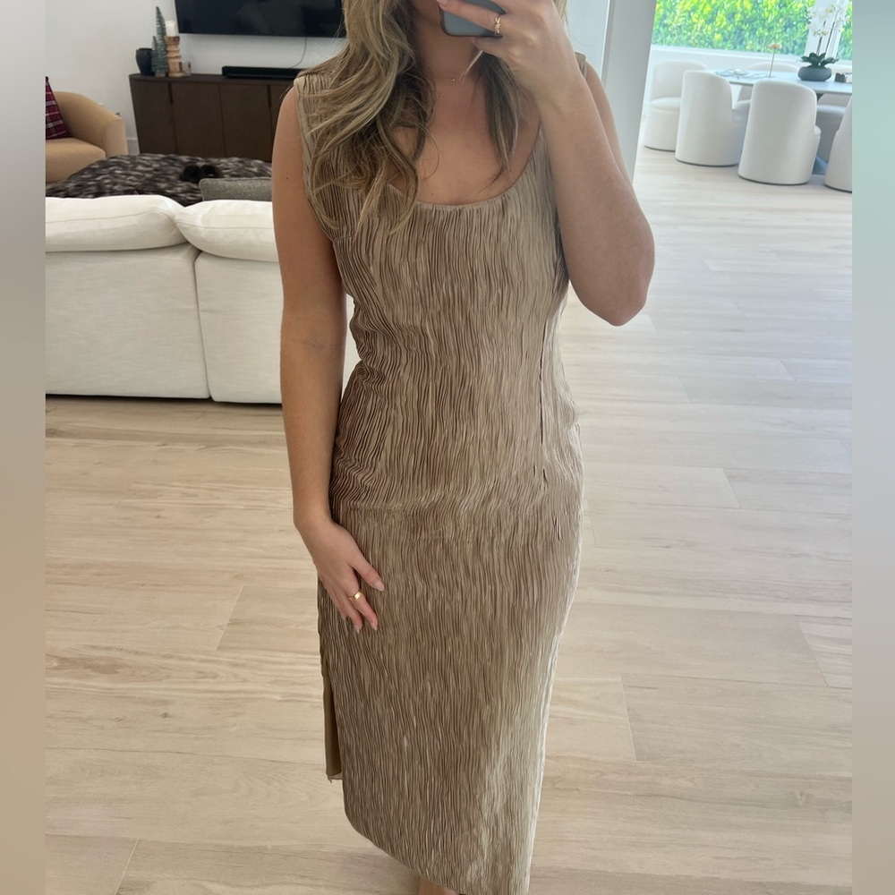 MESHKI dress - Gold
